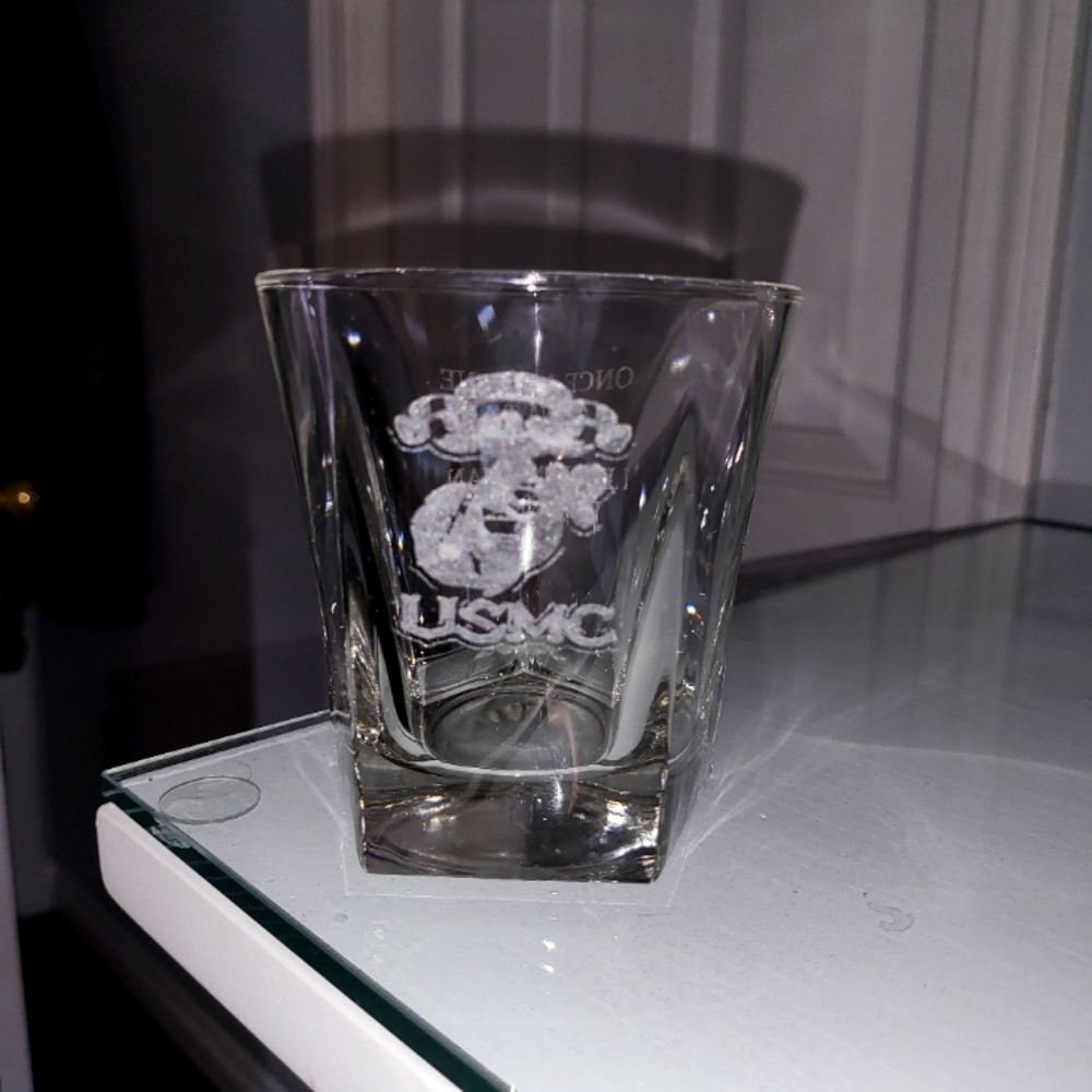 Liquid cup